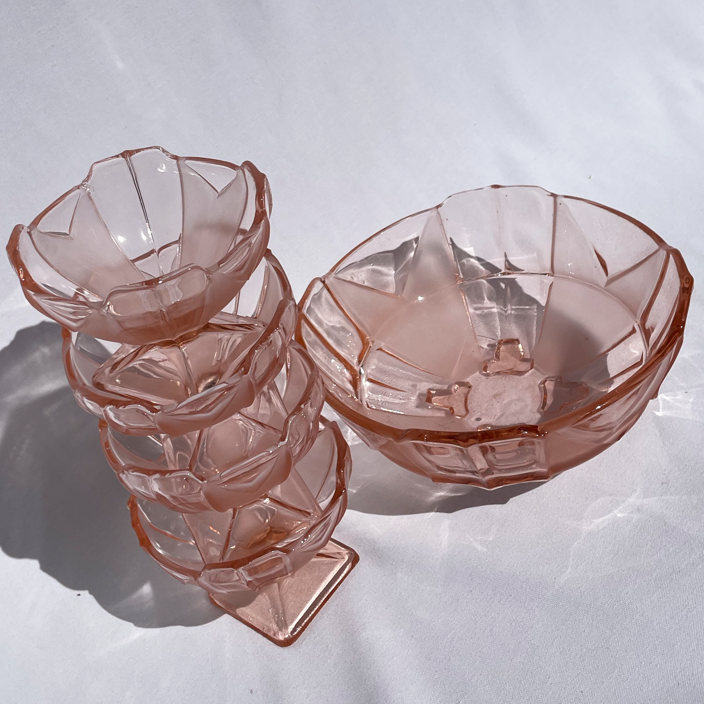 French Arcoroc candy pink dessert bowls and x4 sundae bowls